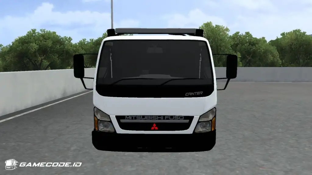 Tampilan mod Truck Canter Angkut Tesla dari depan