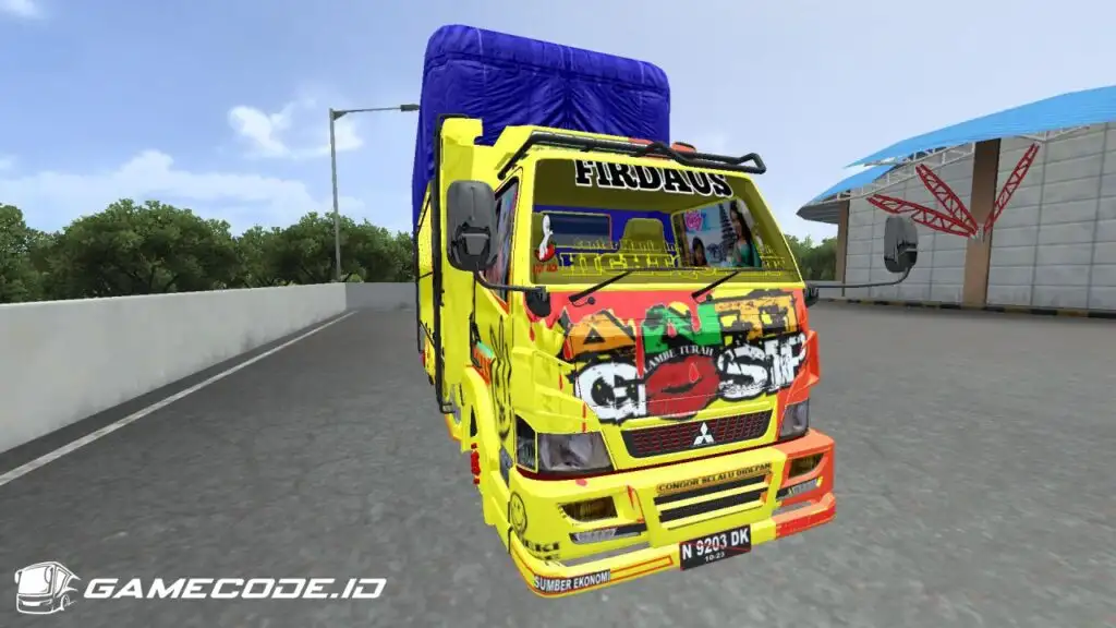 Tampilan mod truk canter anti gosip dari depan
